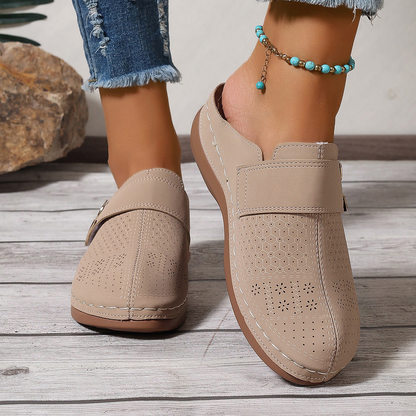 🏆 Confort toute la journée 👣 Mocassins compensés en cuir – faciles à enfiler et confortables ⏳ 𝐃𝐄𝐑𝐍𝐈𝐄𝐑 𝐉𝐎𝐔𝐑 : −𝟖𝟎 %