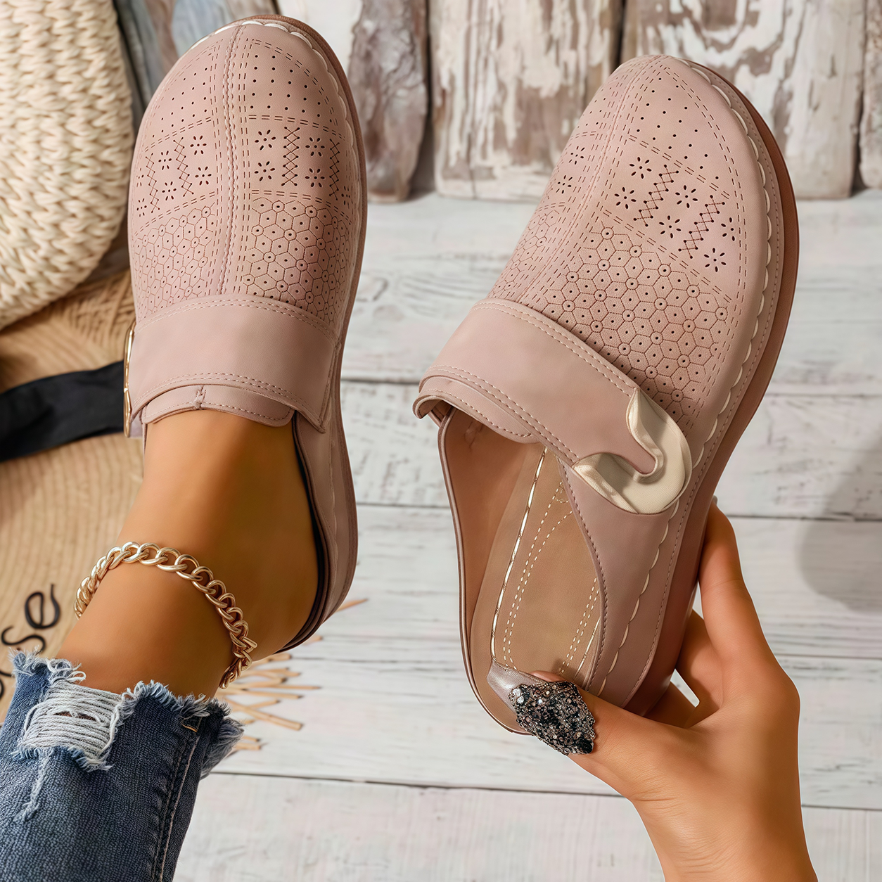 🏆 Confort toute la journée 👣 Mocassins compensés en cuir – faciles à enfiler et confortables ⏳ 𝐃𝐄𝐑𝐍𝐈𝐄𝐑 𝐉𝐎𝐔𝐑 : −𝟖𝟎 %