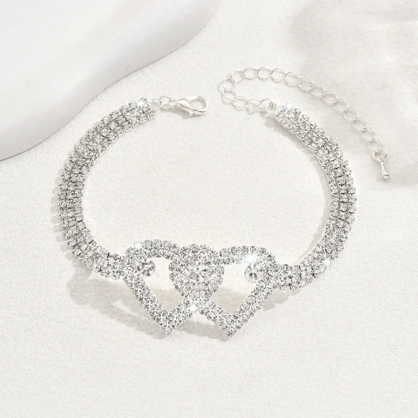 ✨ 𝐂𝐙𝐓𝐈𝐂𝐋𝐄® Chevillière Élégante à Cœur Facetté Brillance Diamant